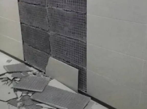 伊宁瓷砖空鼓维修公司分享下伊宁墙砖松动维修的知识